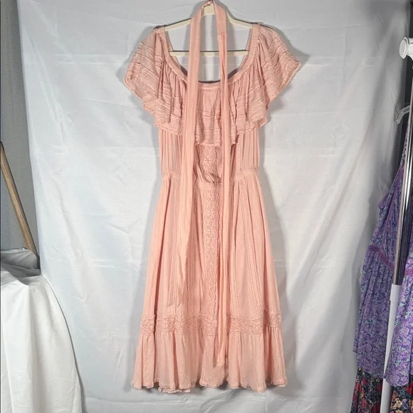 Spell Maggie Pink Off-Shoulder Midi Dress - Picture 3 of 7